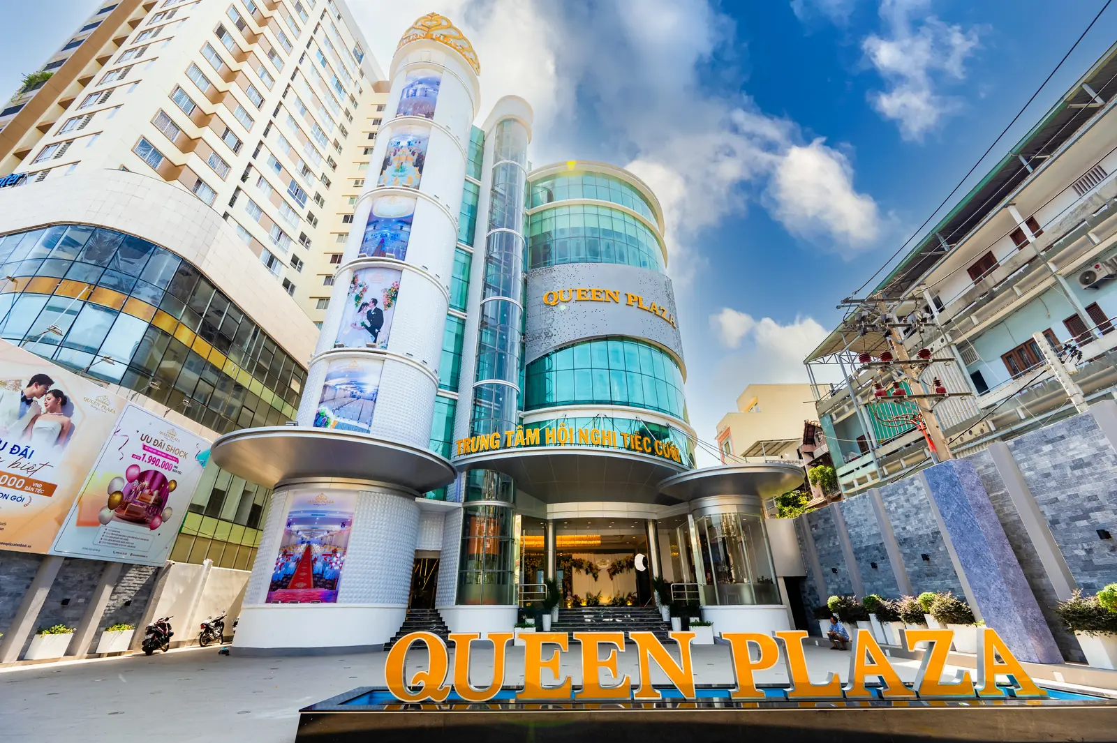 Mặt tiền Queen Plaza Tân Bình
