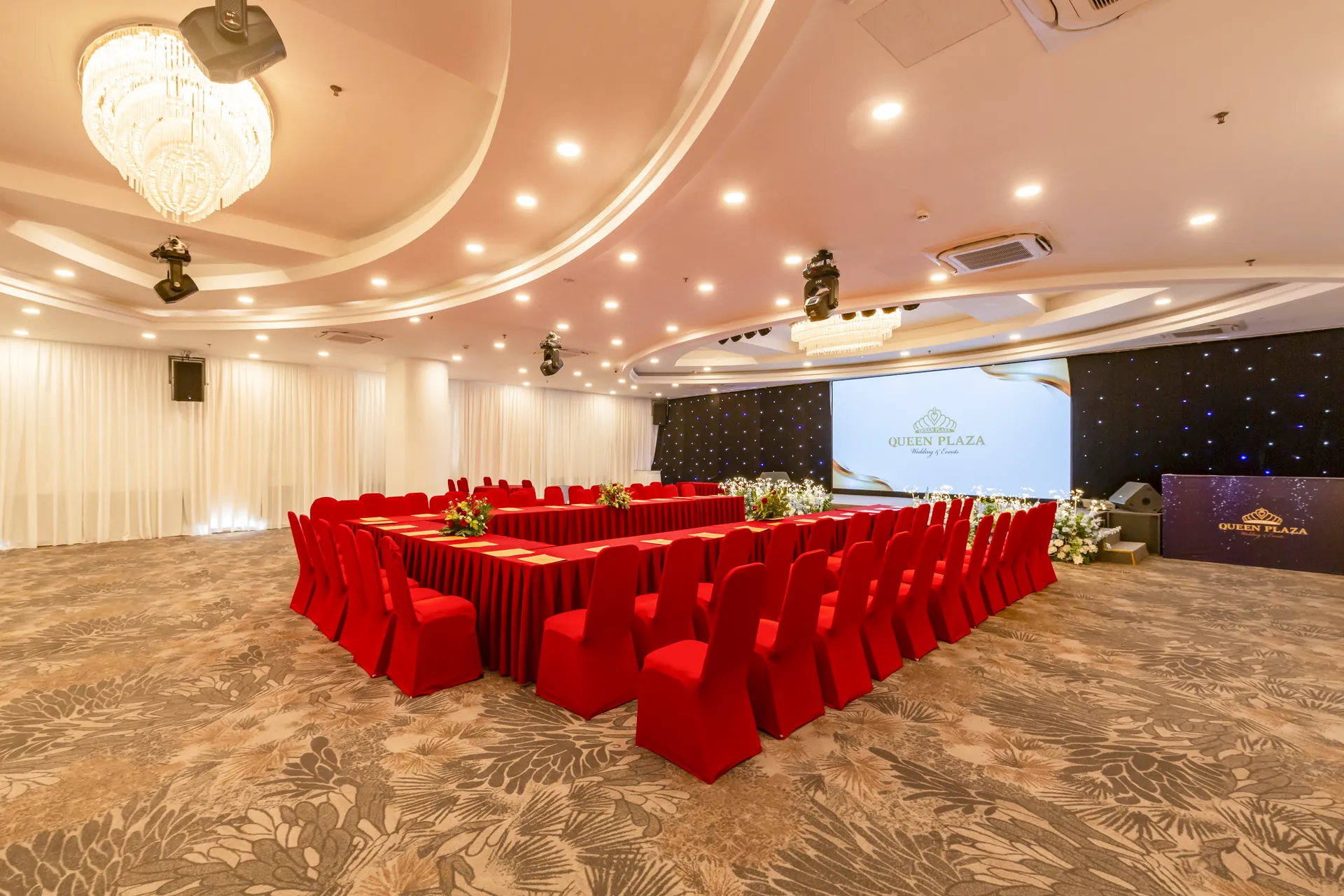 Sảnh Queen 2 tại Queen Plaza Tân Phú