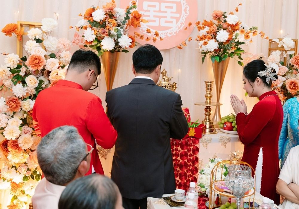Lễ Tơ Hồng Là Gì? Ý Nghĩa Và Cách Trang Trí Bàn Tơ Hồng Đẹp, Chuẩn Phong Tục - Queen Plaza