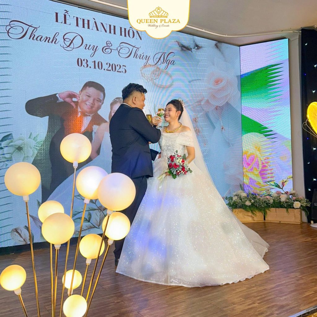 Uống Rượu Giao Bôi Là Gì? Ý Nghĩa Và Cách Thực Hiện Nghi thức giao bôi trong đám cưới - Queen Plaza