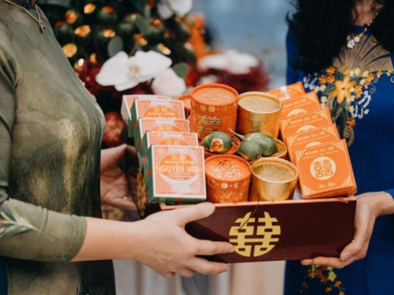Lại Quả Là Gì? Cách Chia Tráp Lại Quả Đúng Phong Tục Cưới Hỏi Việt Nam - Queen Plaza